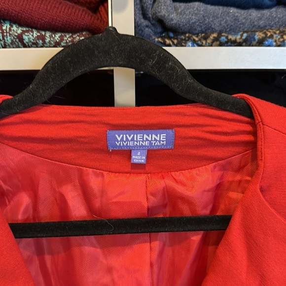 Vivienne Tam red zipper detail 1 button closure 2 pocket knit blazer size 4 - Picture 2 of 4